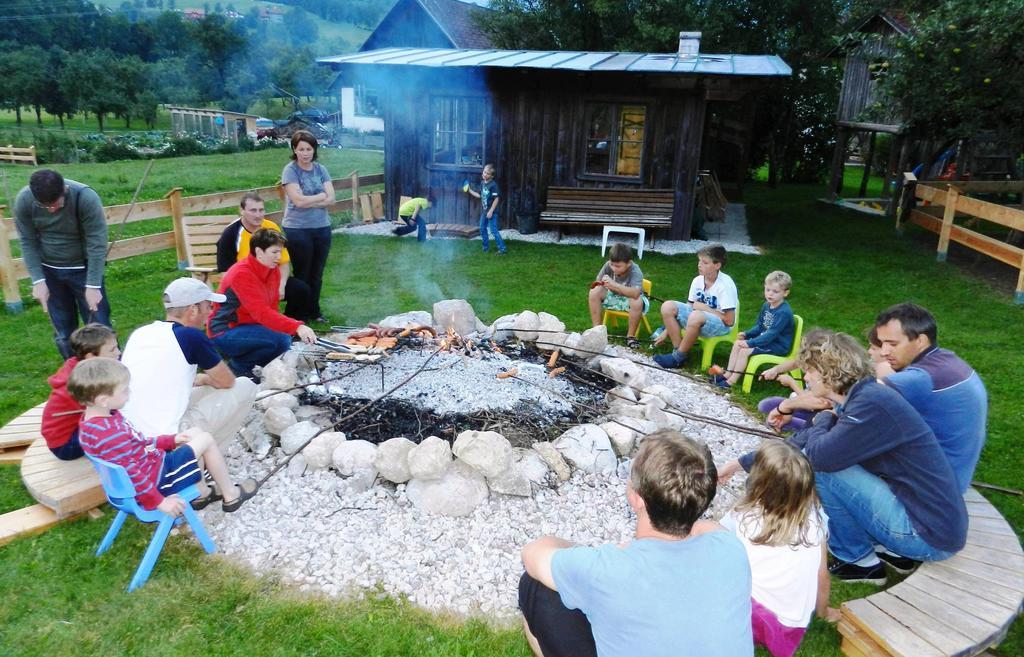 Baby- Und Kinderbauernhof Riegler Rossleithen Exteriör bild